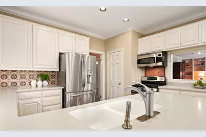 2900 Angelfire Lane, Austin, TX 78746 - Photo 16