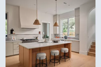 704 E 46th Street, Austin, TX 78751 - Photo 10