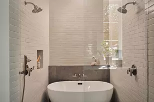 704 E 46th St, Austin, TX 78751 - Photo 16