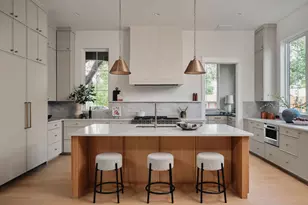 704 E 46th St, Austin, TX 78751 - Photo 4