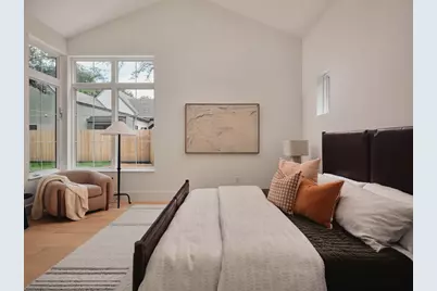 704 E 46th Street, Austin, TX 78751 - Photo 18