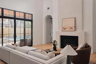 704 E 46th St, Austin, TX 78751 - Photo 6