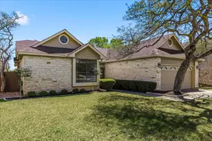 11101 Grapevine Ln, Austin, TX 78759 - Photo 4