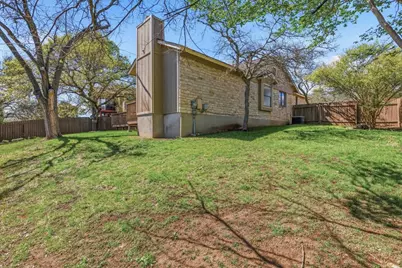 11101 Grapevine Lane, Austin, TX 78759 - Photo 34