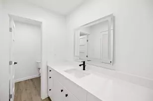 7211 Lakewood Dr, Austin, TX 78750 - Photo 14