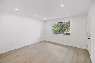 7211 Lakewood Dr, Austin, TX 78750 - Photo 10