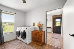 1421 Fm 1660, Hutto, TX 78634 - Photo 6