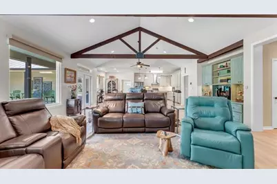 288 Lehne Loop, Buchanan Dam, TX 78609 - Photo 6