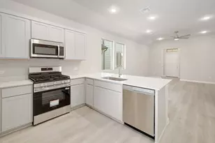 222 Hornet St, Elgin, TX 78621 - Photo 8