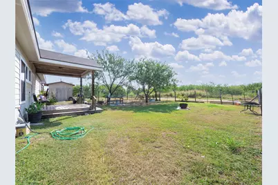 5734 Fm 621, Martindale, TX 78655 - Photo 24