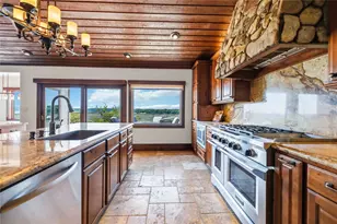 512 Harbor Dr, Spicewood, TX 78669 - Photo 10