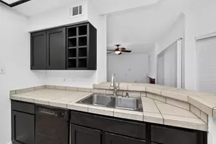 4711 Spicewood Springs Rd, Austin, TX 78759 - Photo 14
