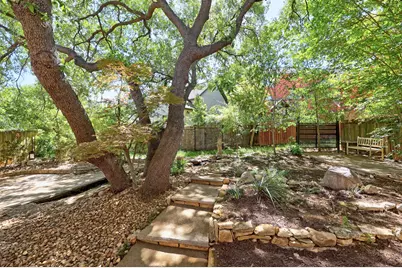 406 Hazeltine Drive, Lakeway, TX 78734 - Photo 22