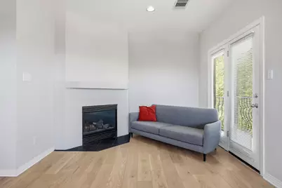 406 Hazeltine Drive, Lakeway, TX 78734 - Photo 10