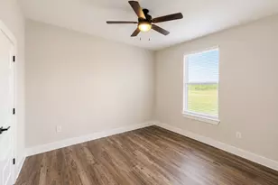 488 Co Rd 468, Elgin, TX 78621 - Photo 10