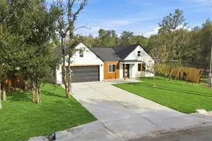 103 Waikakaaua Dr, Bastrop, TX 78602 - Photo 2