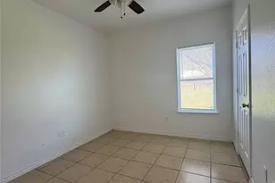 609 M L K Dr, Elgin, TX 78621 - Photo 8