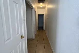 609 M L K Dr, Elgin, TX 78621 - Photo 6