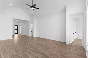 404 Veneta Ln, Georgetown, TX 78633 - Photo 6