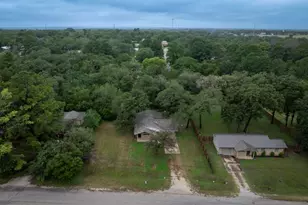 212 Cool Water Dr, Bastrop, TX 78602 - Photo 26