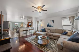 10304 Lone Pine Ln, Austin, TX 78747 - Photo 4