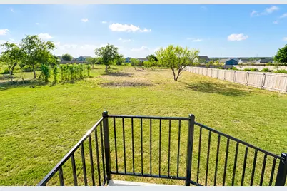 11212 Superior Bay Lane, Mustang Ridge, TX 78610 - Photo 8