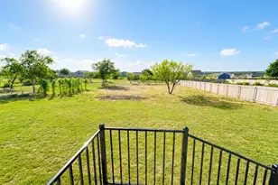 11212 Superior Bay Ln, Mustang Ridge, TX 78610 - Photo 8