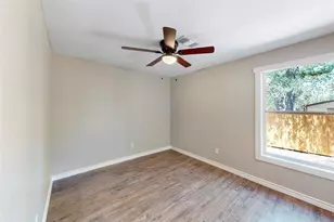 333 Northwood Cir, Rockdale, TX 76567 - Photo 6