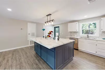 333 Northwood Circle, Rockdale, TX 76567 - Photo 4