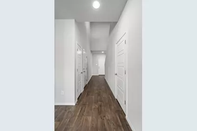 202 Chesterfield Drive, Kyle, TX 78640 - Photo 4