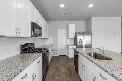 202 Chesterfield Drive, Kyle, TX 78640 - Photo 14