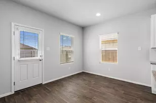 202 Chesterfield Dr, Kyle, TX 78640 - Photo 12