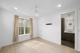 2624 Metcalfe Rd, Austin, TX 78741 - Photo 14