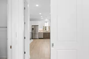2624 Metcalfe Rd, Austin, TX 78741 - Photo 20