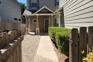 1176 Bedford St, Austin, TX 78702 - Photo 2