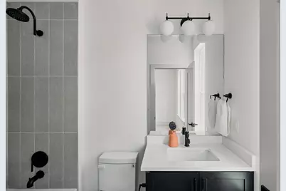 2209 Woodland Avenue #401, Austin, TX 78741 - Photo 18