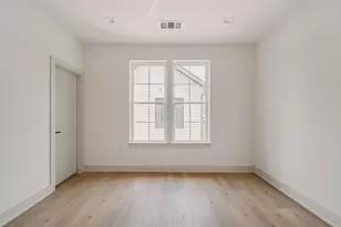 2209 Woodland Ave, Austin, TX 78741 - Photo 16