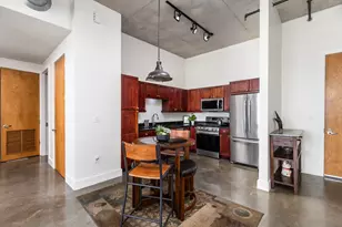 800 W 5th St, Austin, TX 78703 - Photo 14