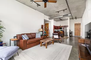 800 W 5th St, Austin, TX 78703 - Photo 12