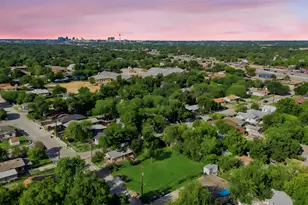 1906 Buffalo St, San Antonio, TX 78211 - Photo 4