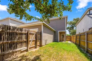 1704 Los Olivios Wy, Austin, TX 78725 - Photo 18