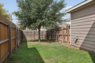 1704 Los Olivios Wy, Austin, TX 78725 - Photo 16
