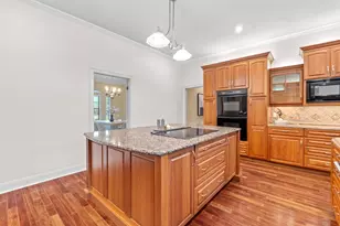 8900 Bell Mountain Dr, Austin, TX 78730 - Photo 14