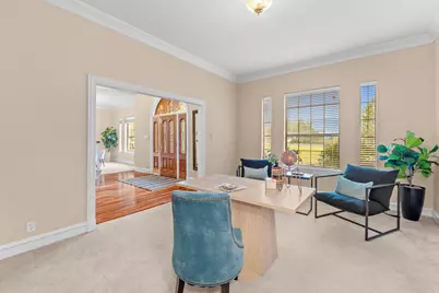 8900 Bell Mountain Drive, Austin, TX 78730 - Photo 10