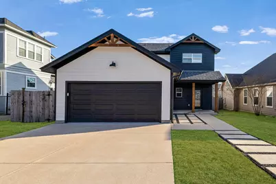 609A W 7th Street, Taylor, TX 76574 - Photo 1