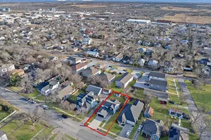 609A W 7th St, Taylor, TX 76574 - Photo 34