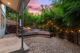 1158 Ridgeway Dr, Austin, TX 78702 - Photo 24
