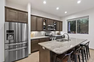 1158 Ridgeway Dr, Austin, TX 78702 - Photo 8