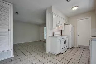 9003 Little Walnut Pkwy, Austin, TX 78758 - Photo 12