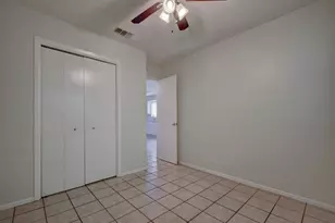 9003 Little Walnut Pkwy, Austin, TX 78758 - Photo 16